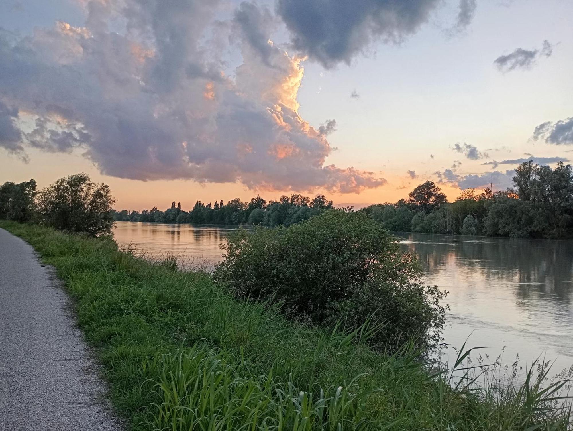 Casa Vacanze Nel Delta Del Po Taglio di Po Extérieur photo